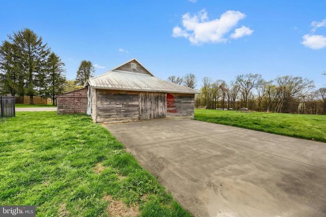 4357 LIST RD, Red Lion, PA 17356