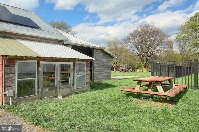 4357 LIST RD, Red Lion, PA 17356