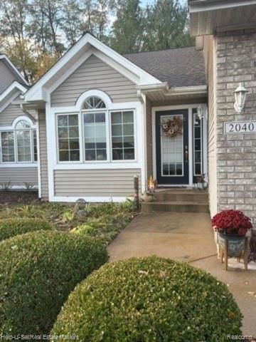 2040 Blue Bellway 46, Grand Rapids, MI 49504