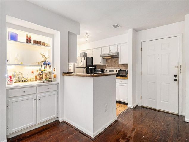 3307 Pine Heights NE Drive, Atlanta, GA 30324