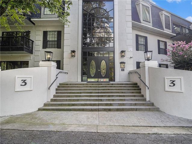 3307 Pine Heights NE Drive, Atlanta, GA 30324