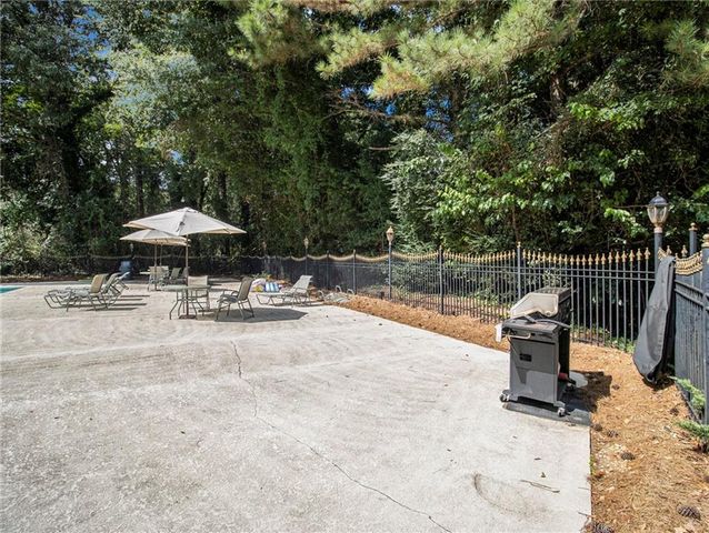 3307 Pine Heights NE Drive, Atlanta, GA 30324