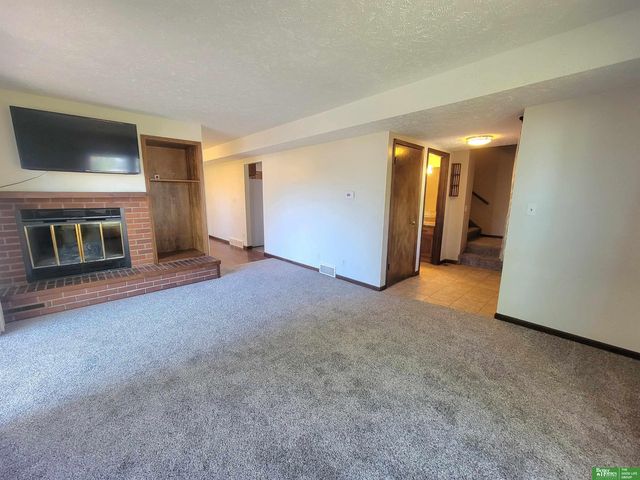 841 S Country Club Drive, York, NE 68467