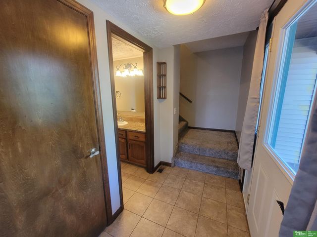 841 S Country Club Drive, York, NE 68467