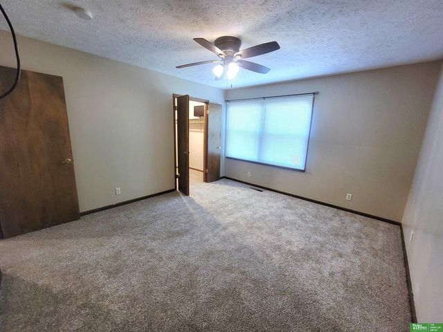 841 S Country Club Drive, York, NE 68467