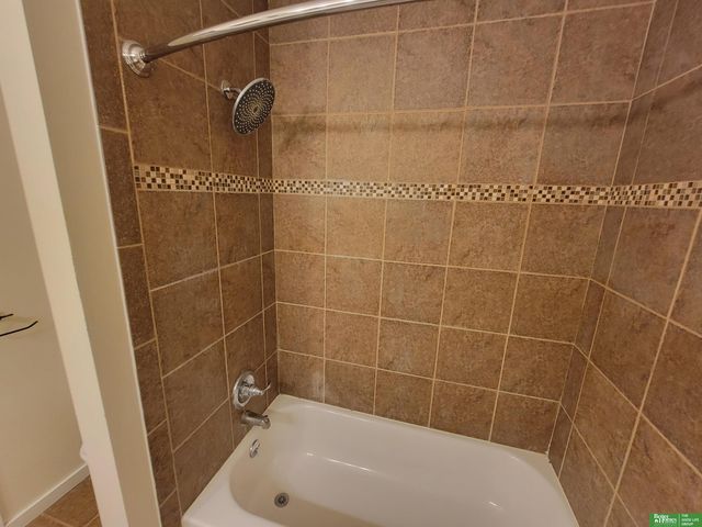 841 S Country Club Drive, York, NE 68467