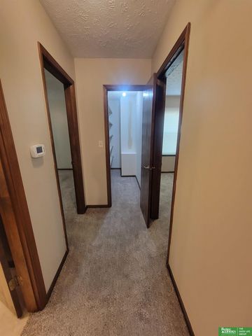 841 S Country Club Drive, York, NE 68467