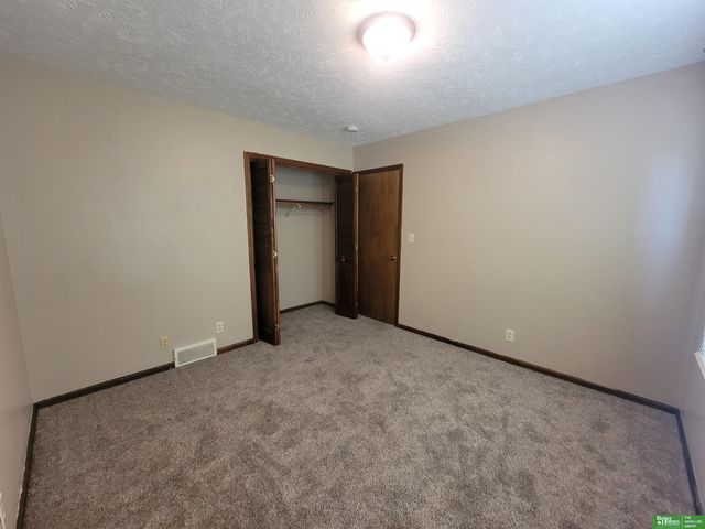 841 S Country Club Drive, York, NE 68467