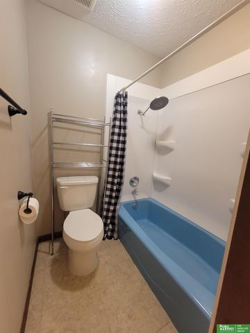 841 S Country Club Drive, York, NE 68467