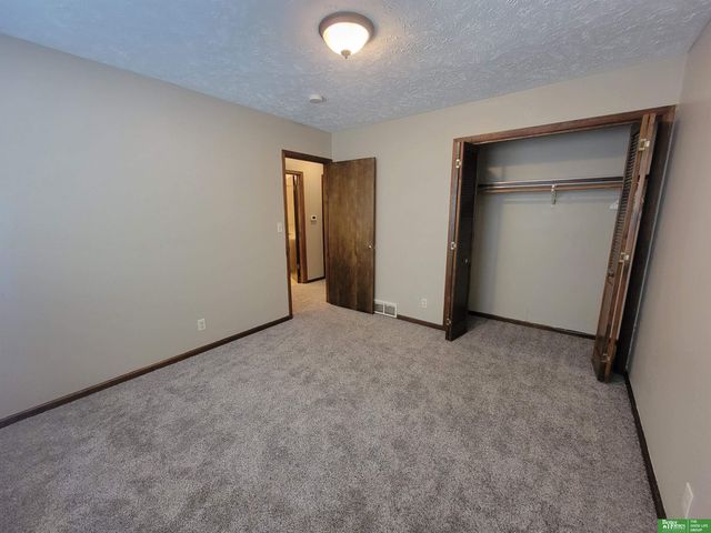 841 S Country Club Drive, York, NE 68467