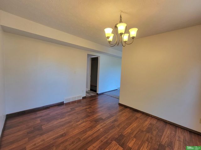 841 S Country Club Drive, York, NE 68467