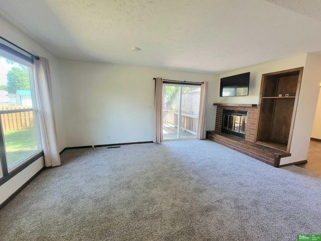 841 S Country Club Drive, York, NE 68467