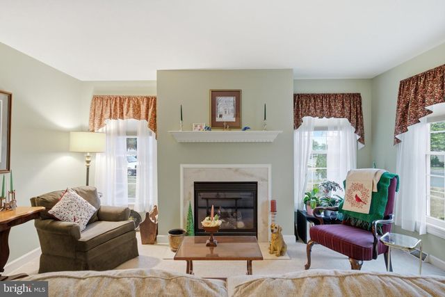 4339 GREEN PARK DR, Mount Joy, PA 17552