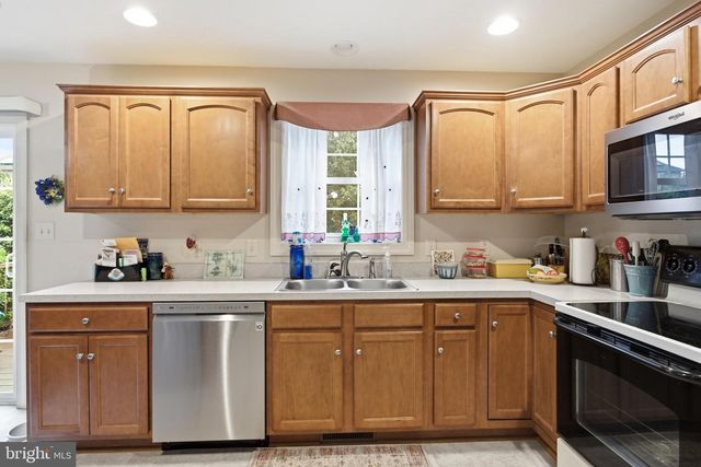 4339 GREEN PARK DR, Mount Joy, PA 17552