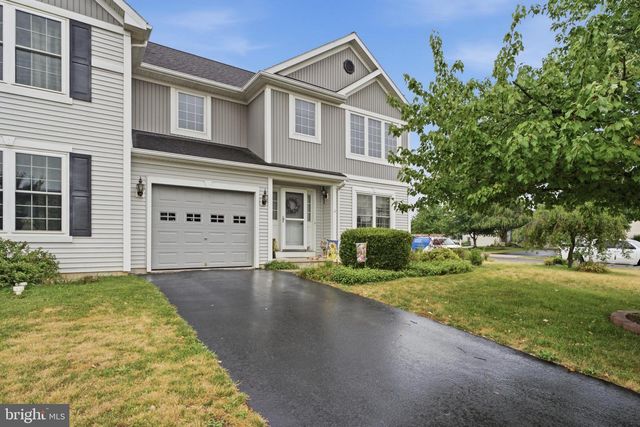4339 GREEN PARK DR, Mount Joy, PA 17552