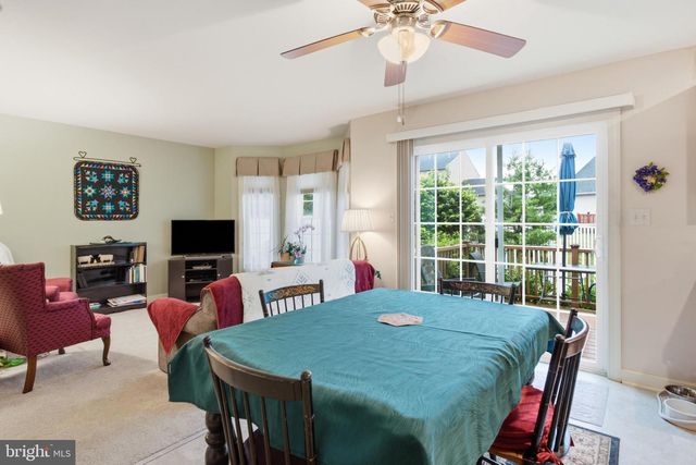 4339 GREEN PARK DR, Mount Joy, PA 17552