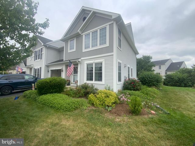 4339 GREEN PARK DR, Mount Joy, PA 17552
