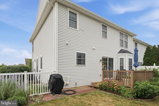 4339 GREEN PARK DR, Mount Joy, PA 17552