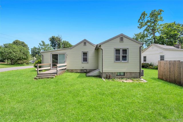 34 Shore Drive, Elizaville, NY 12523