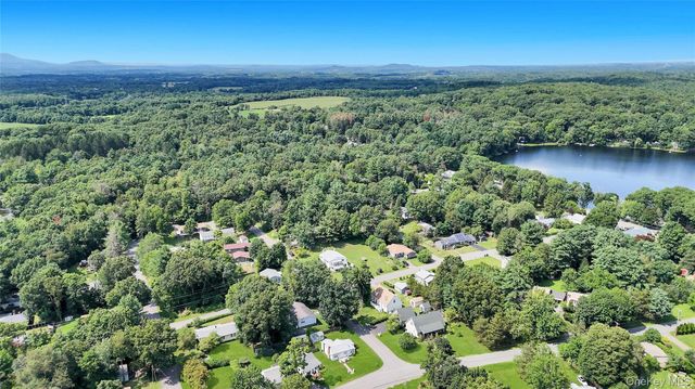 34 Shore Drive, Elizaville, NY 12523