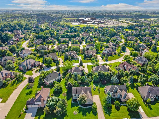 17733 Rolling Woods Circle, Northville Twp, MI 48168