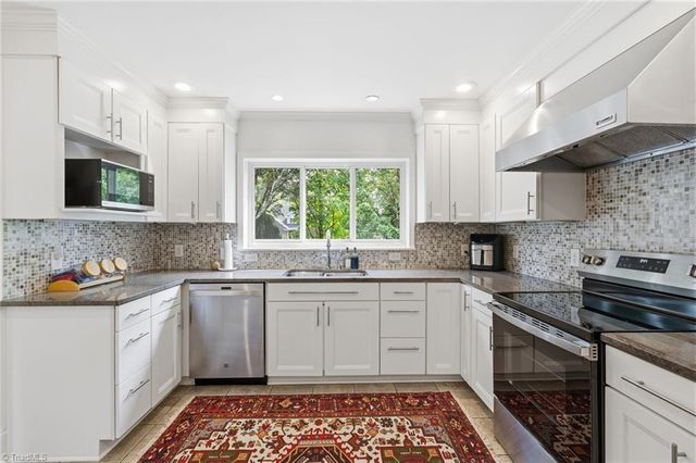 2749 Spring Garden Road, Winston-salem, NC 27106