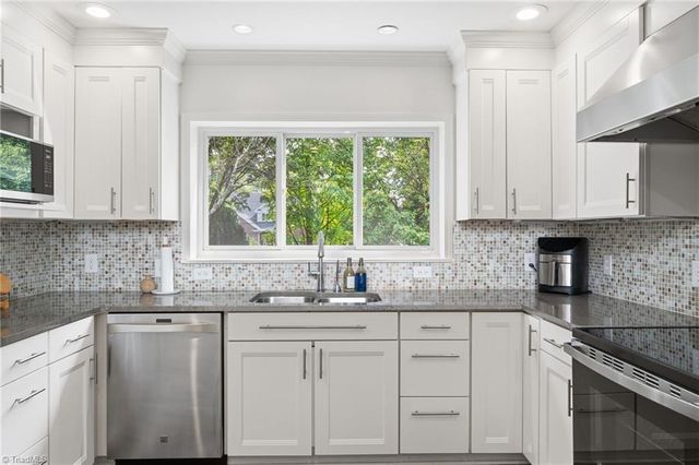 2749 Spring Garden Road, Winston-salem, NC 27106