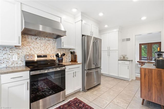 2749 Spring Garden Road, Winston-salem, NC 27106