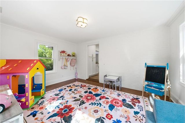 2749 Spring Garden Road, Winston-salem, NC 27106