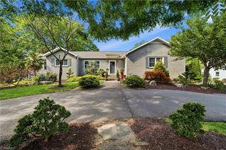 2749 Spring Garden Road, Winston-salem, NC 27106