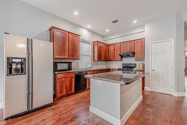 2022 Highland Drive, Wylie, TX 75098