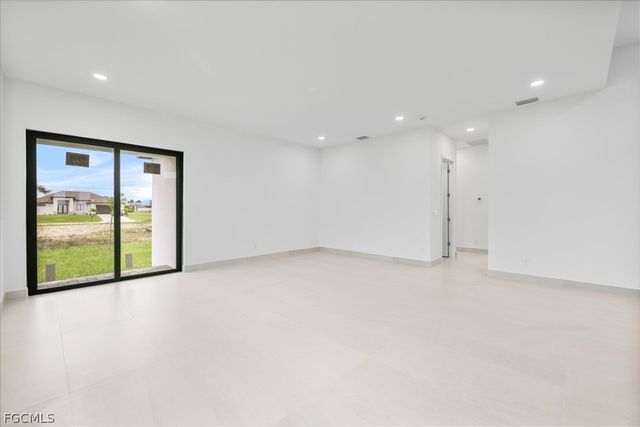 4333 NW 33rd LN, Cape Coral, FL 33993