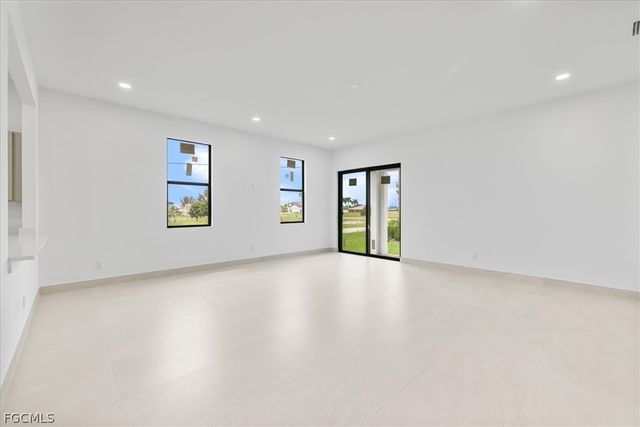 4333 NW 33rd LN, Cape Coral, FL 33993