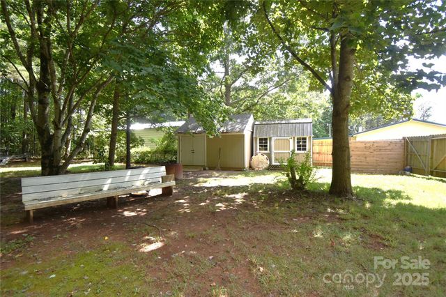 6264 Burnhurst Lane, Denver, NC 28037