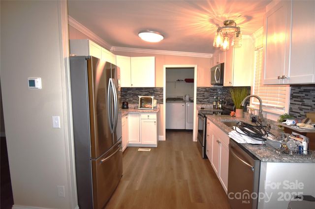 6264 Burnhurst Lane, Denver, NC 28037