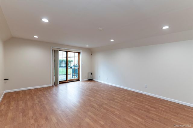 126 N Route 303 2, Congers, NY 10920