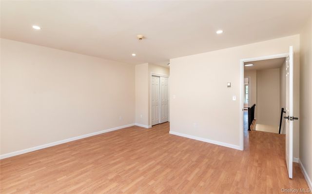 126 N Route 303 2, Congers, NY 10920