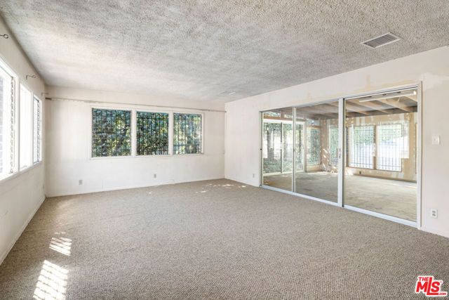 1753 Redcliff Street, Los Angeles, CA 90026