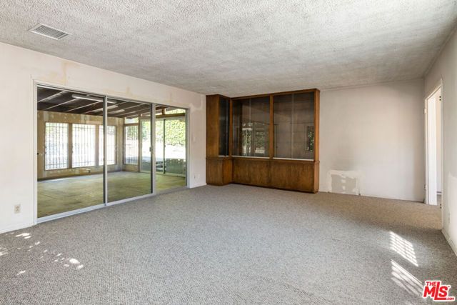 1753 Redcliff Street, Los Angeles, CA 90026