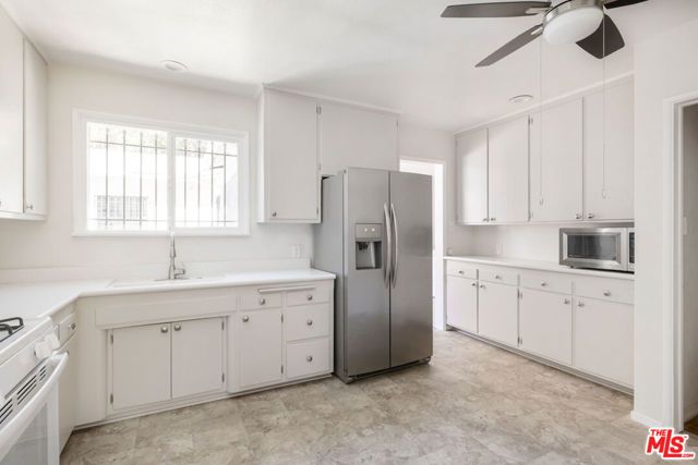 1753 Redcliff Street, Los Angeles, CA 90026