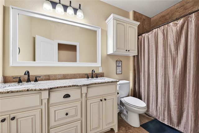 4601 W Willow Ridge Way, Rogers, AR 72758