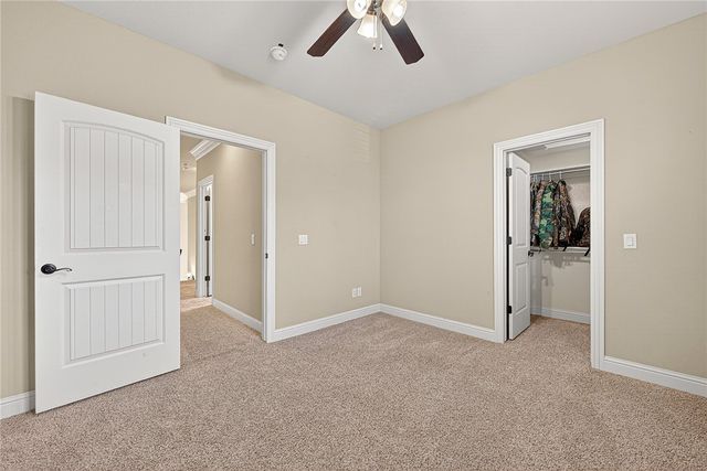 4601 W Willow Ridge Way, Rogers, AR 72758