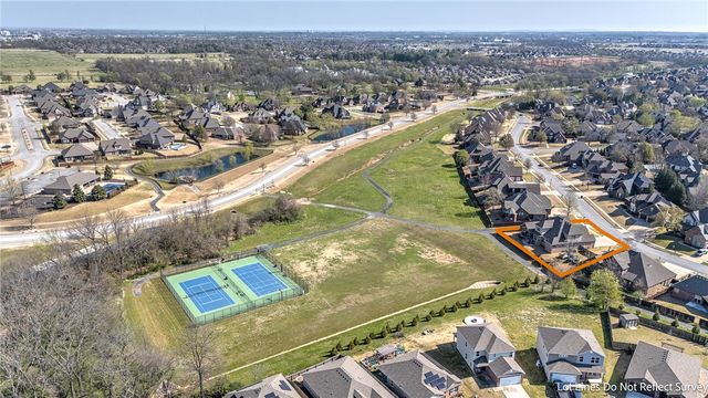 4601 W Willow Ridge Way, Rogers, AR 72758