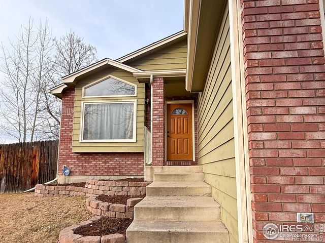 2313 Notting Hill Place, Loveland, CO 80538