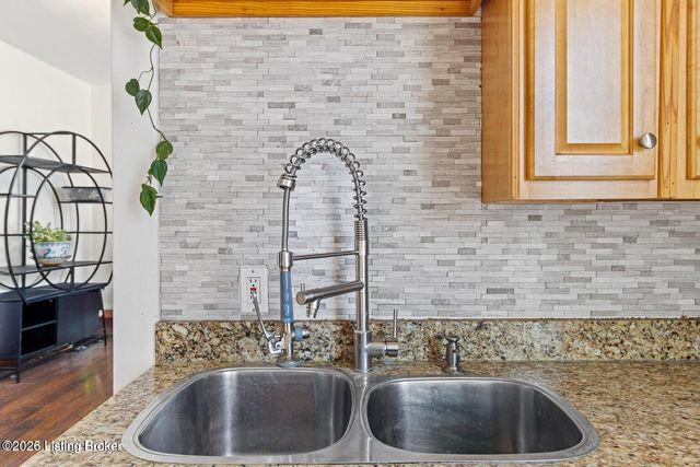 2205 Osage Ave, Louisville, KY 40210