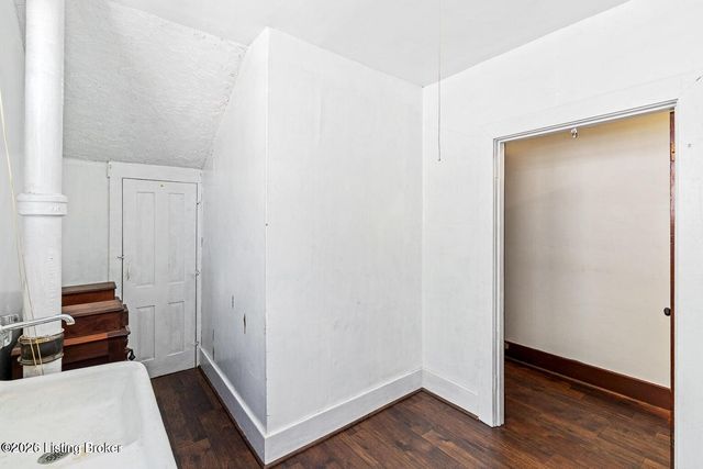 2205 Osage Ave, Louisville, KY 40210