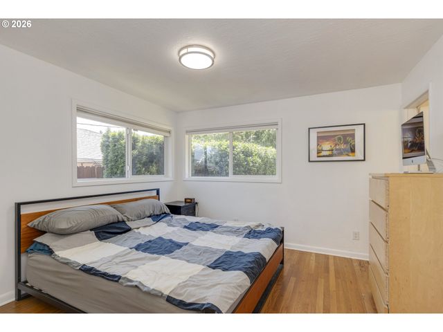 12410 Ne MORRIS St, Portland, OR 97230