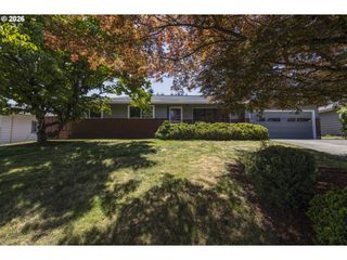 12410 Ne MORRIS St, Portland, OR 97230