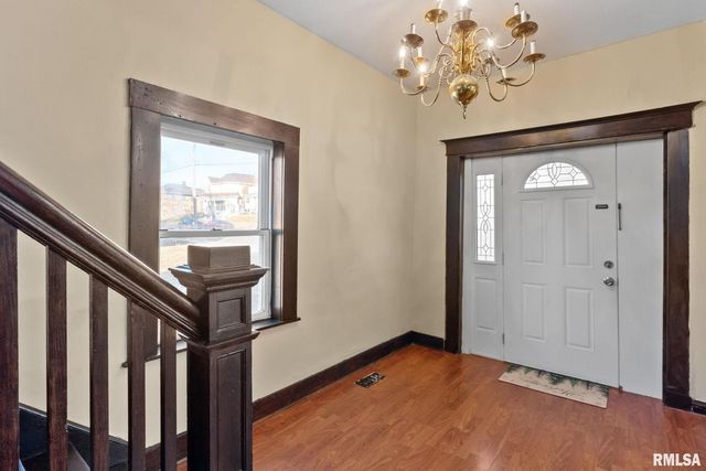 1108 ARLINGTON Avenue, Davenport, IA 52803