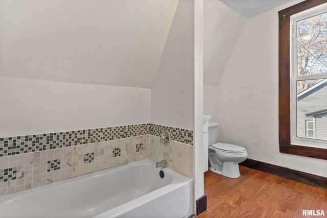 1108 ARLINGTON Avenue, Davenport, IA 52803